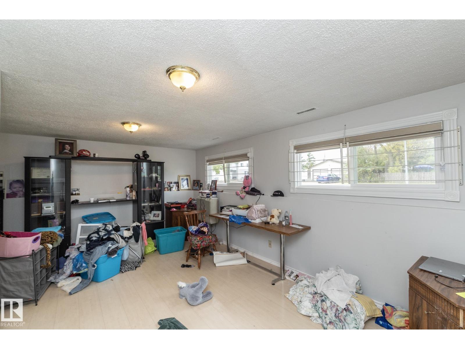 15312 109 Av Nw Property Photo 38