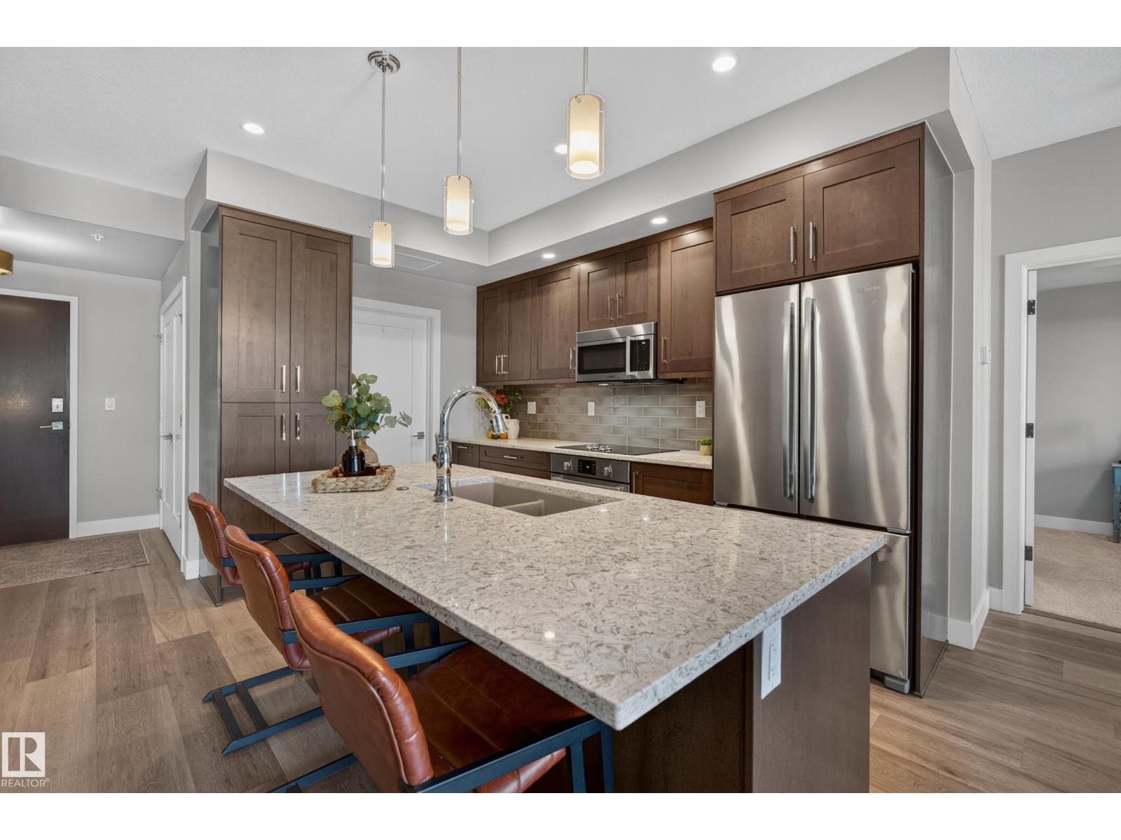 #732 200 Bellerose Dr Property Photo 8