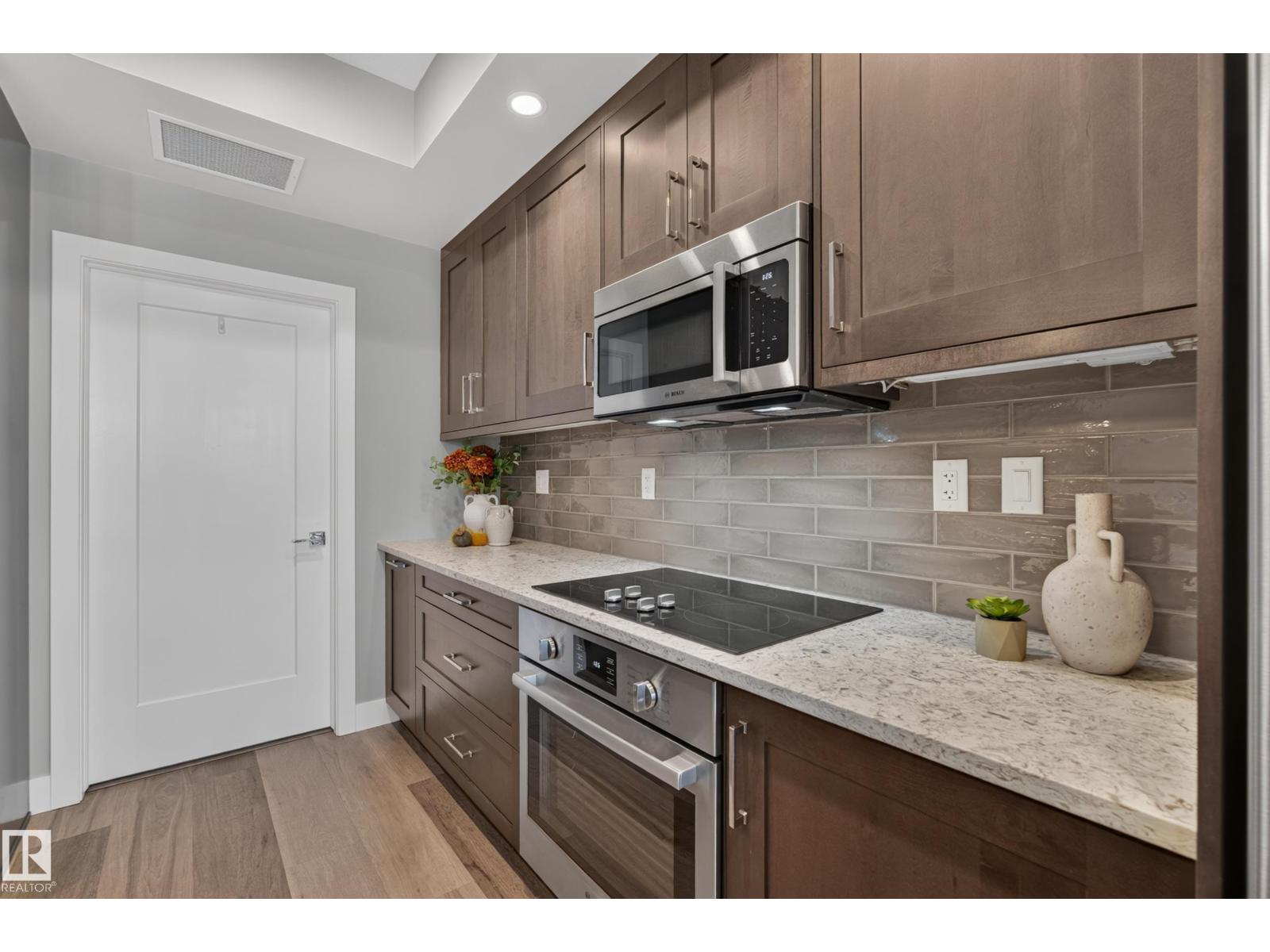 #732 200 Bellerose Dr Property Photo 10