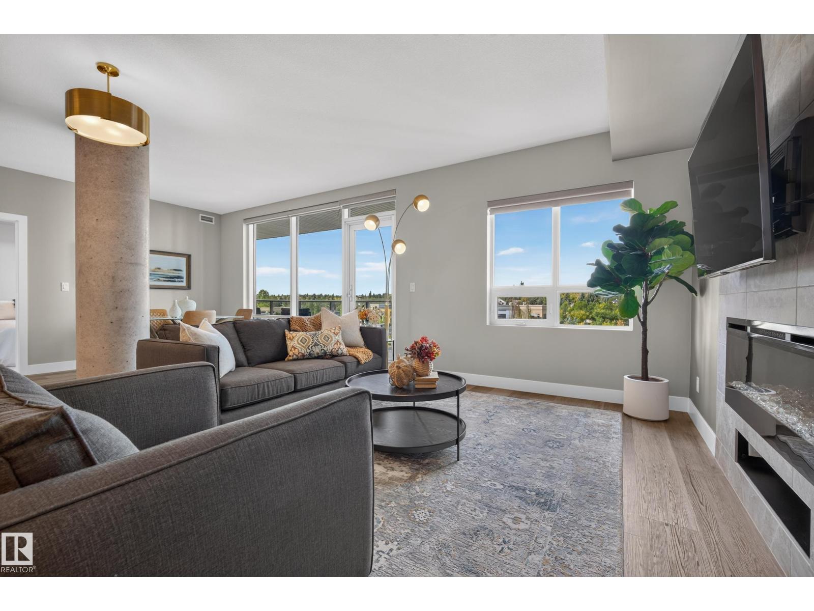 #732 200 Bellerose Dr Property Photo 16