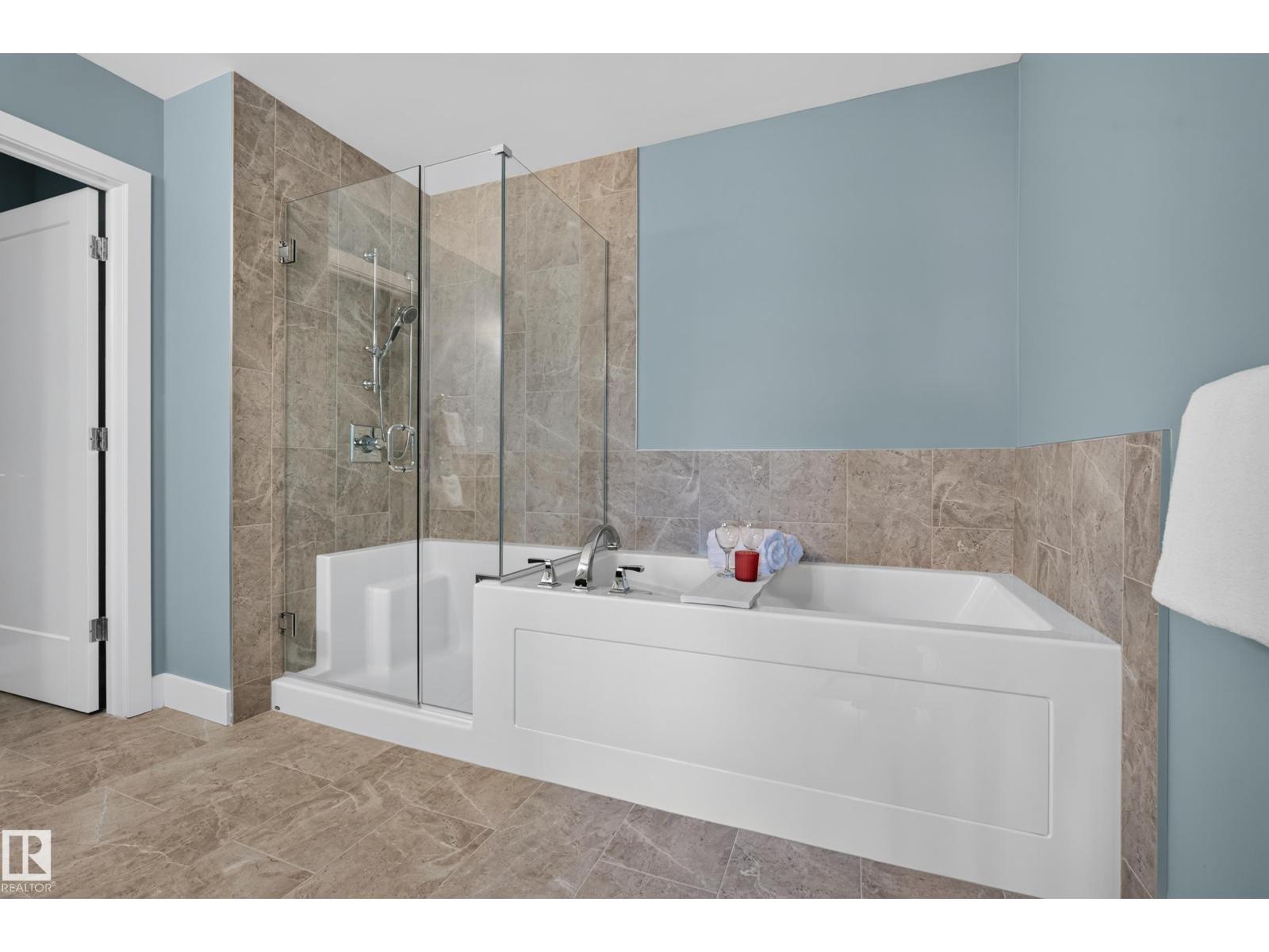 #732 200 Bellerose Dr Property Photo 25