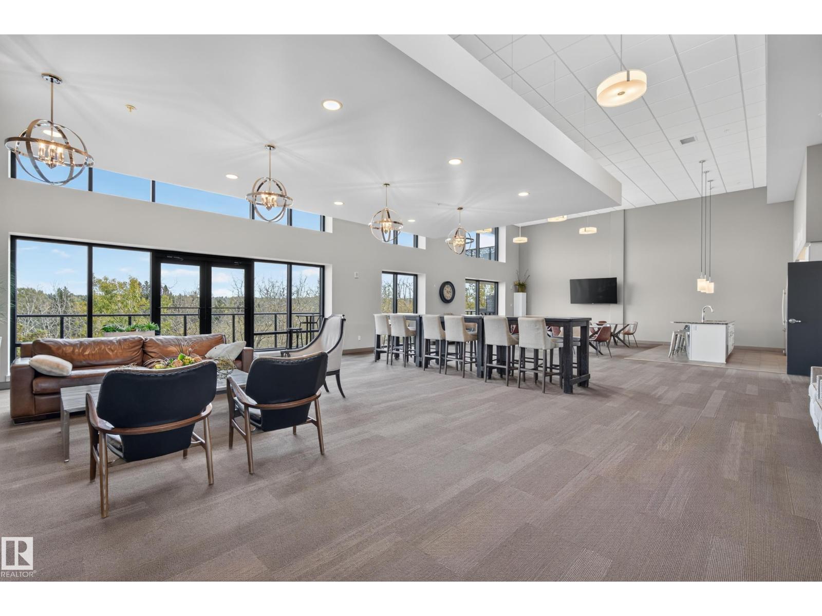 #732 200 Bellerose Dr Property Photo 39