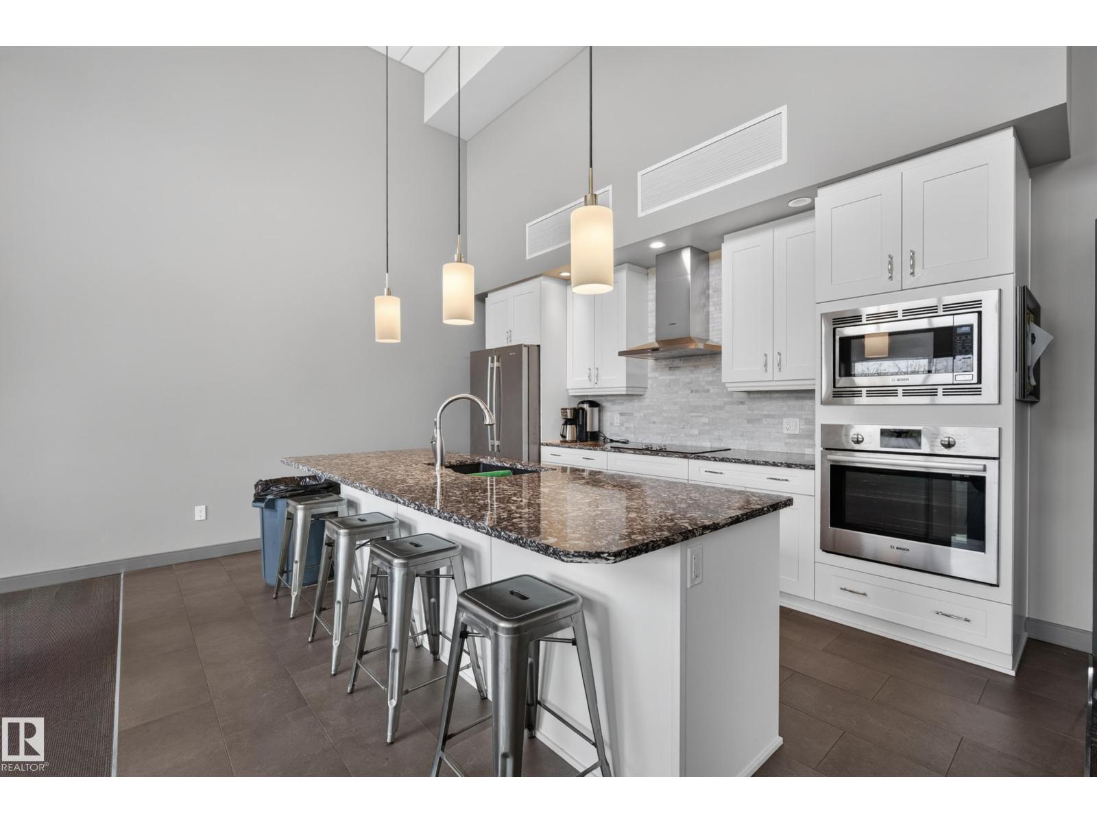 #732 200 Bellerose Dr Property Photo 40
