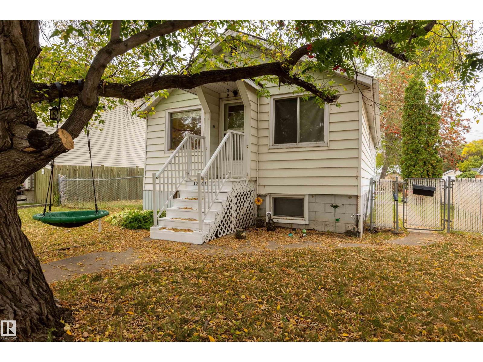 12707 73 ST NW Property Photo 1