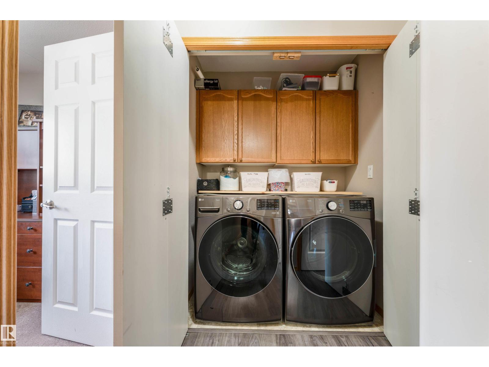 3924 44 Av Property Photo 22