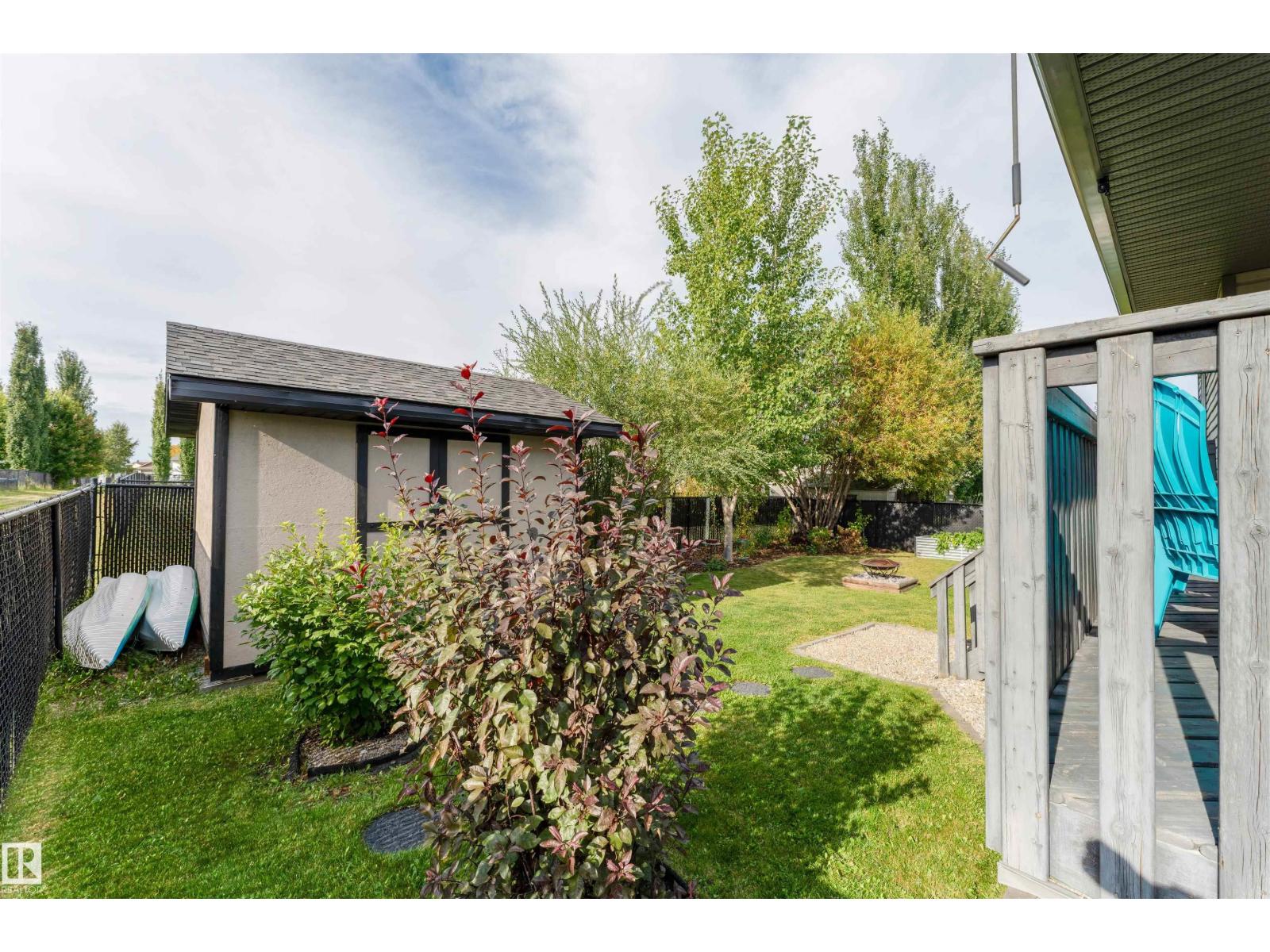 3924 44 Av Property Photo 35
