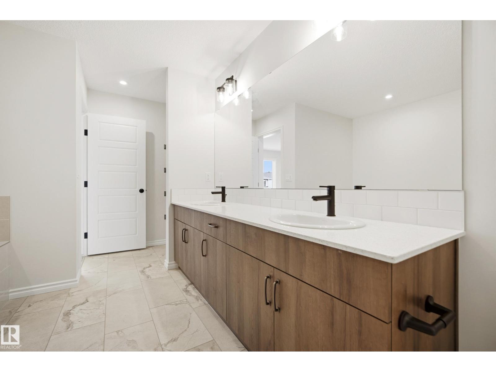 2230 194a St Nw Property Photo 23