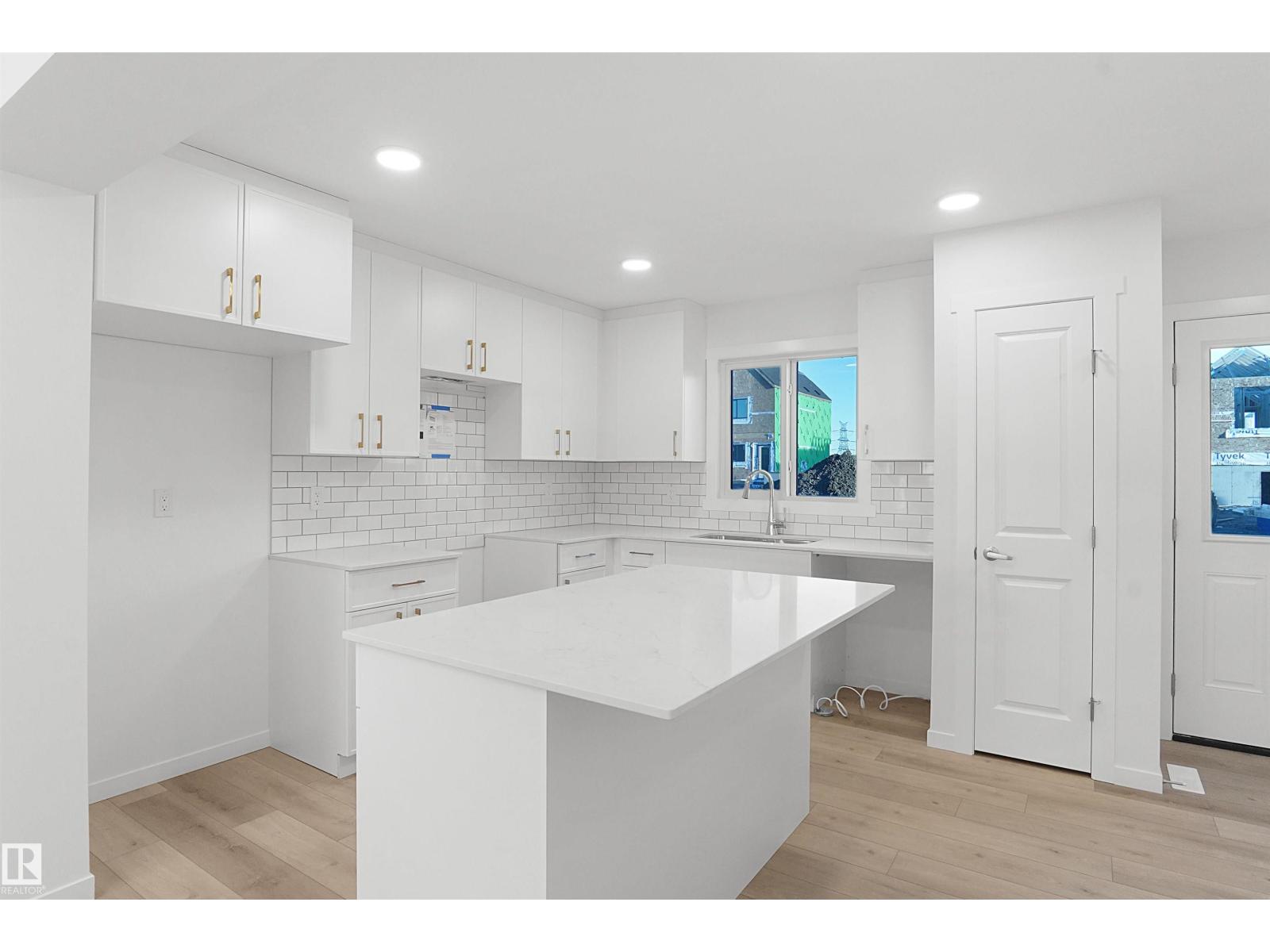 415 Aster Dr Nw Property Photo 10