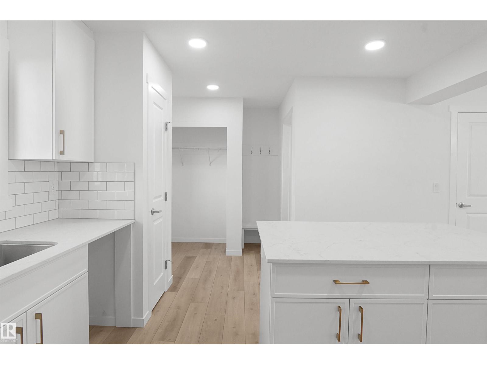 415 Aster Dr Nw Property Photo 12