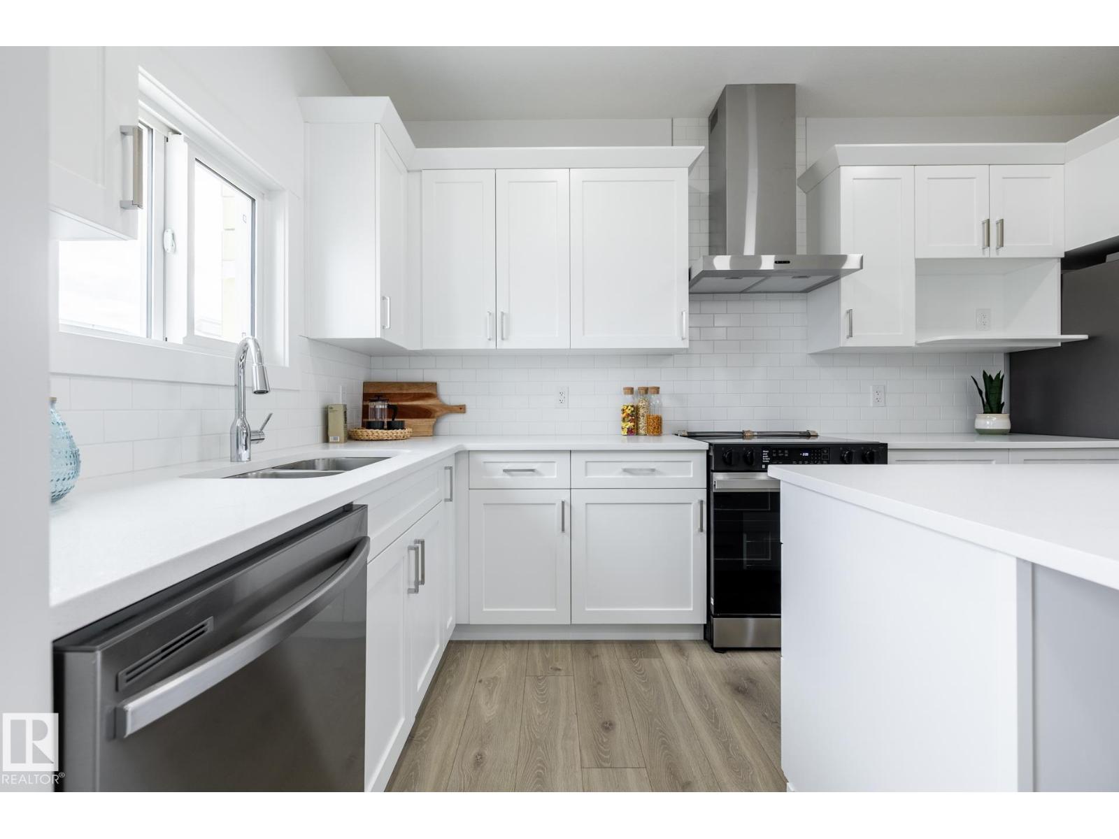 231 157 Av Ne Property Photo 16