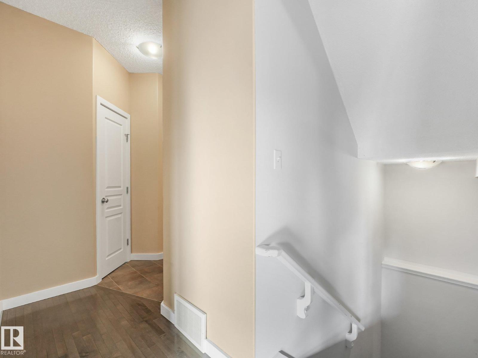 458 Macewan Rd Sw Property Photo 24