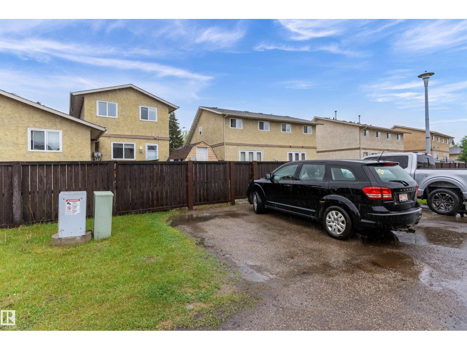 18045 96 Av Nw Property Photo 28