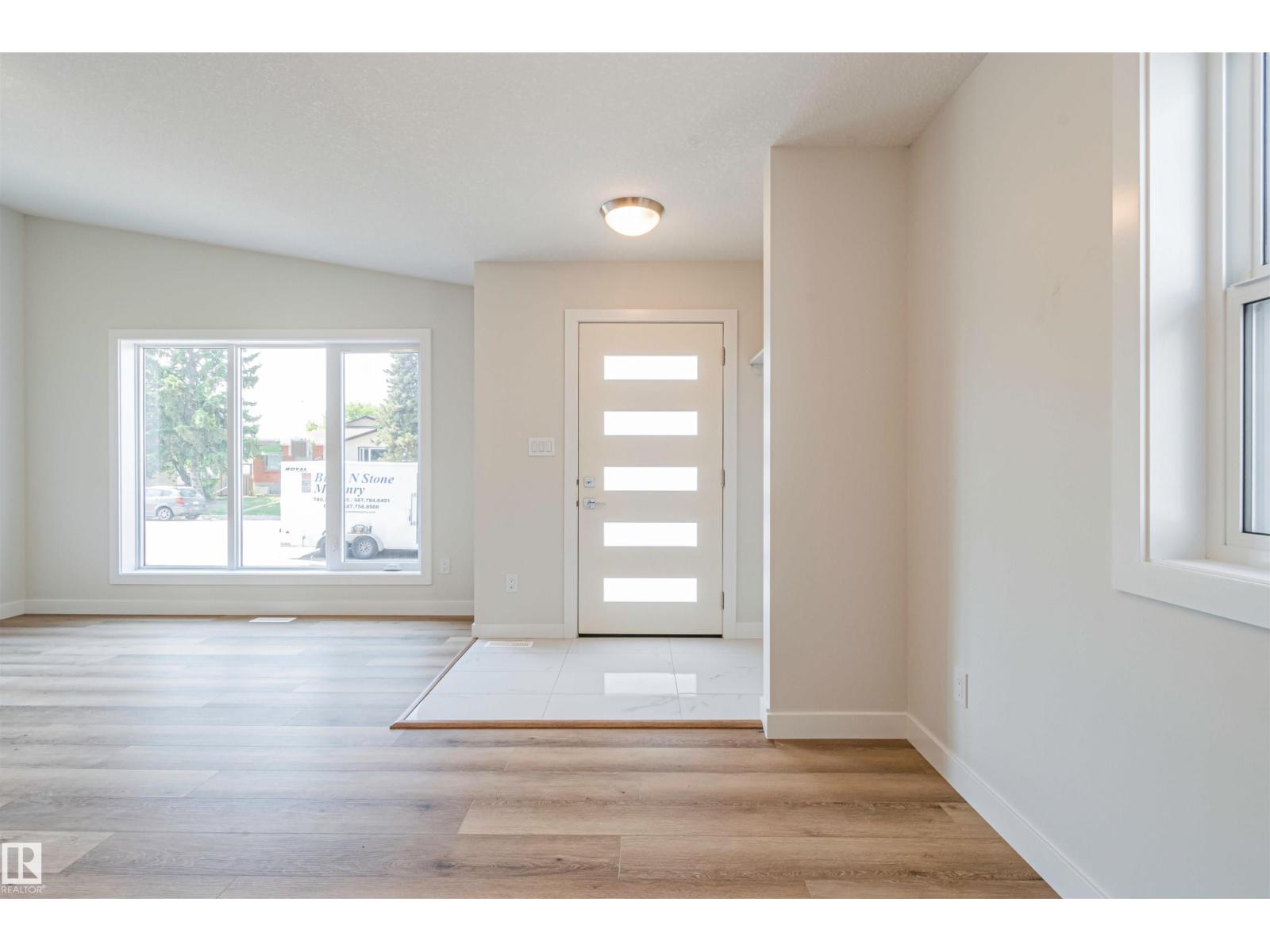 12117 85 St Nw Property Photo 3