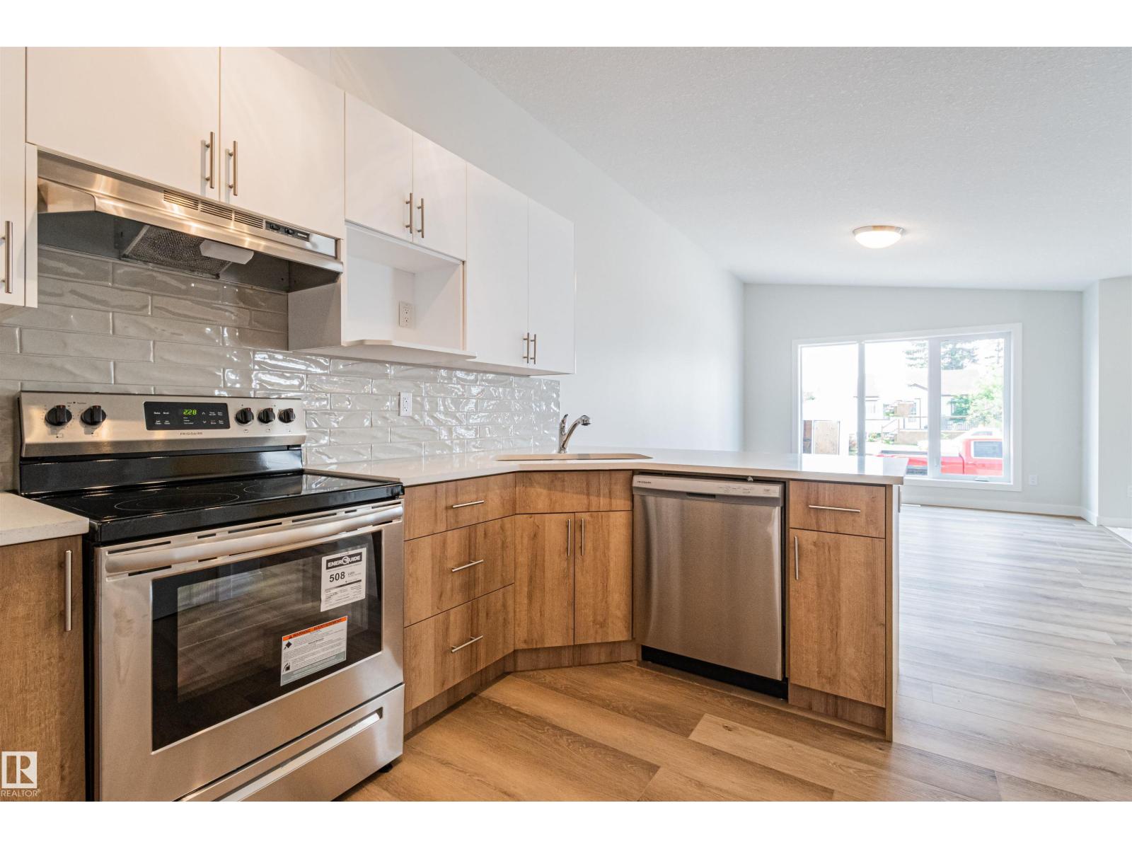 12117 85 St Nw Property Photo 11