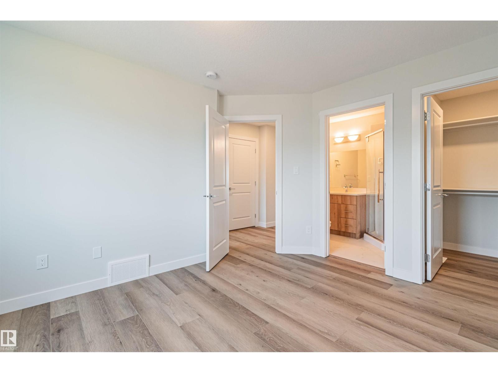 12117 85 St Nw Property Photo 14