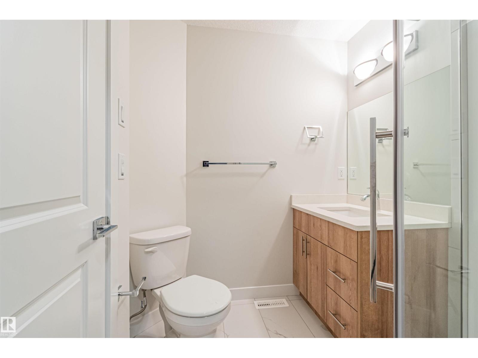 12117 85 St Nw Property Photo 15