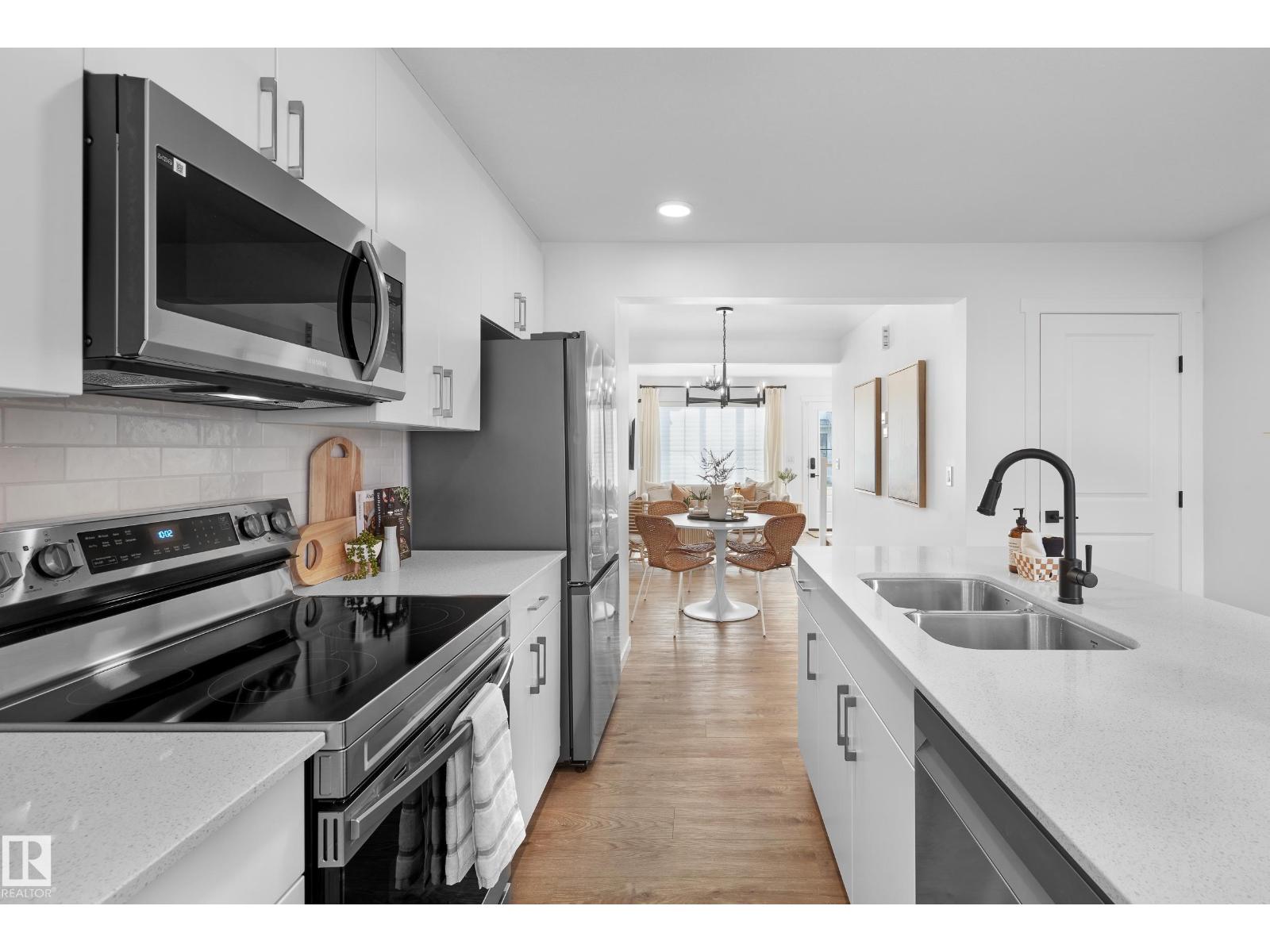 20934 24 Av Nw Property Photo 5
