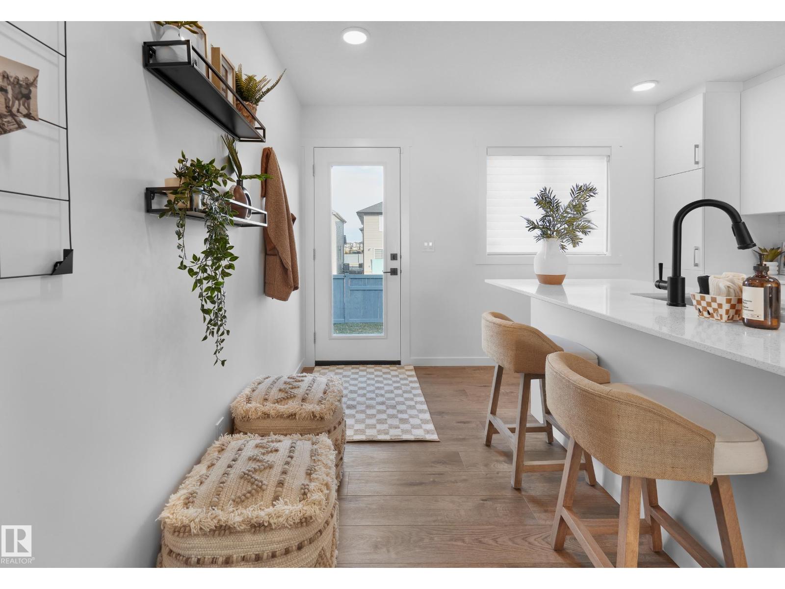 20934 24 Av Nw Property Photo 10