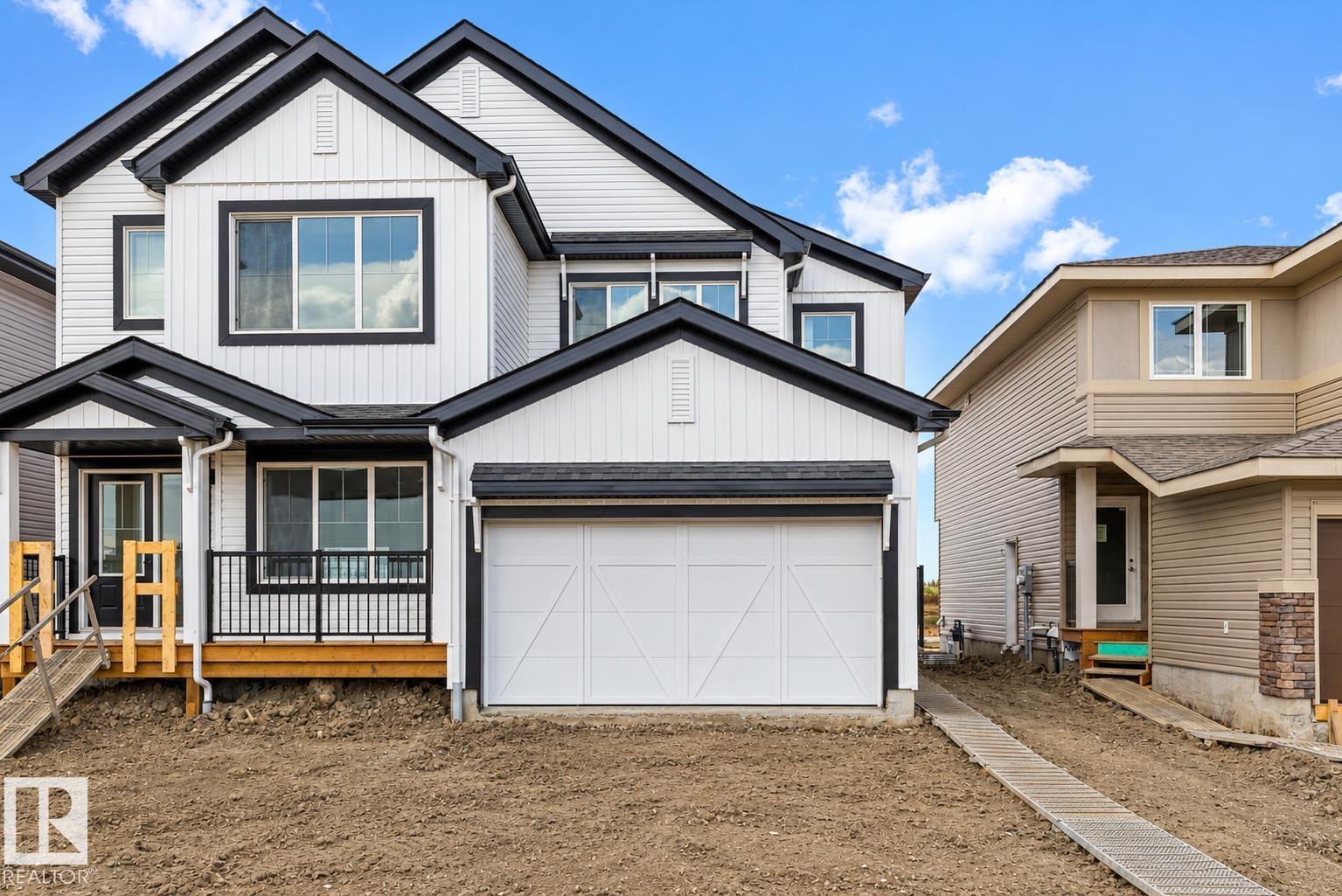 534 176 AV NE Property Photo 1