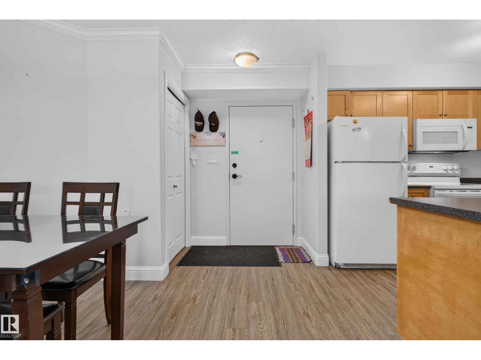 #421 13005 140 Av Nw Property Photo 13