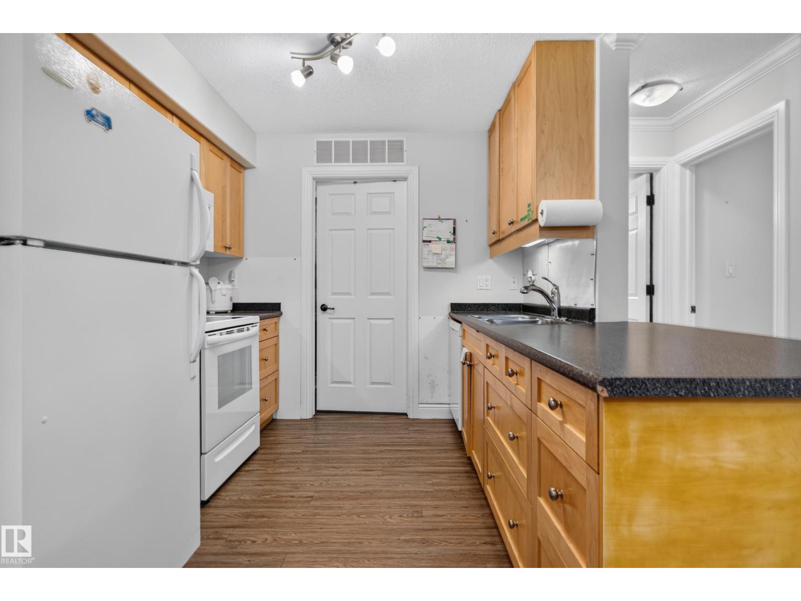 #421 13005 140 Av Nw Property Photo 15