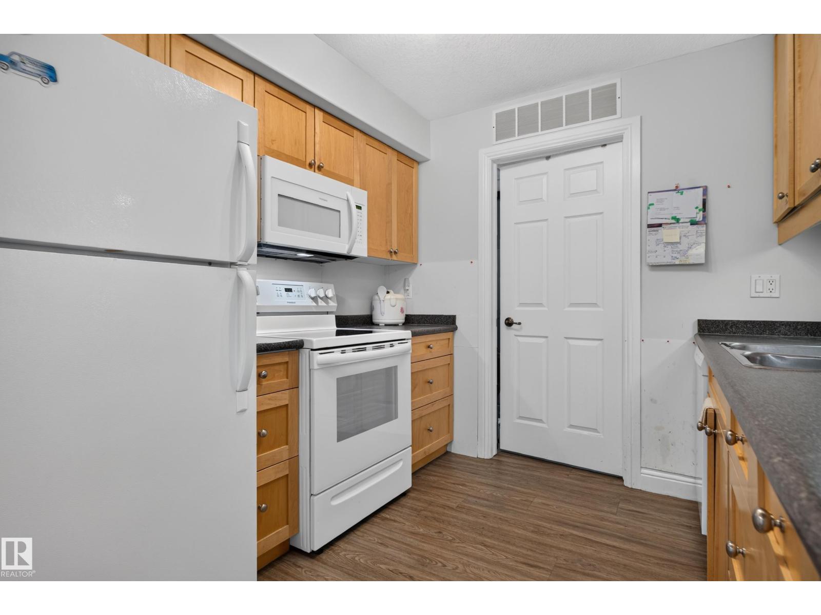 #421 13005 140 Av Nw Property Photo 16