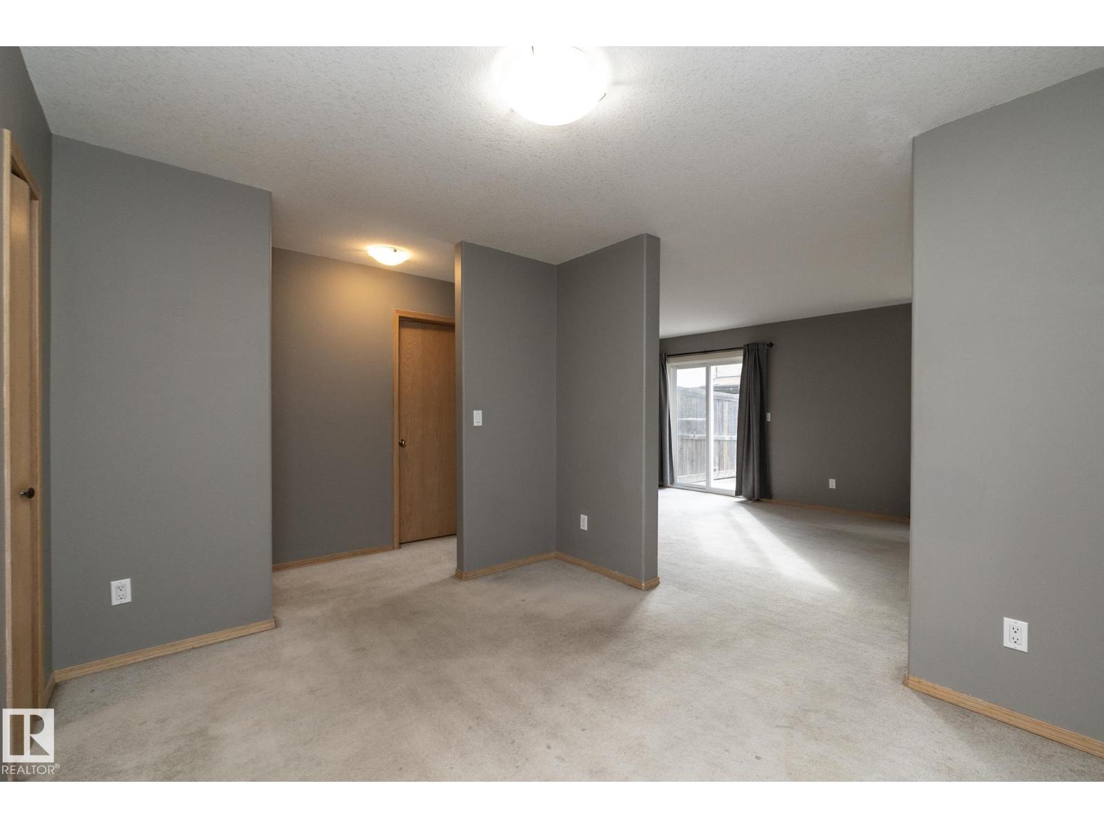#7 14803 34 St Nw Property Photo 8