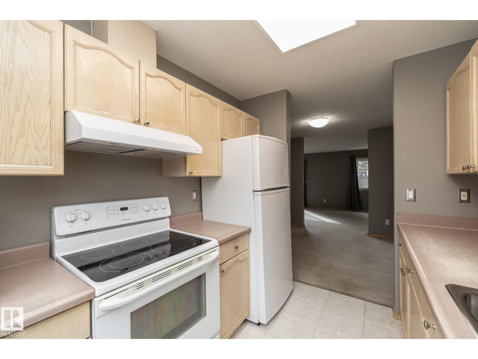 #7 14803 34 St Nw Property Photo 14