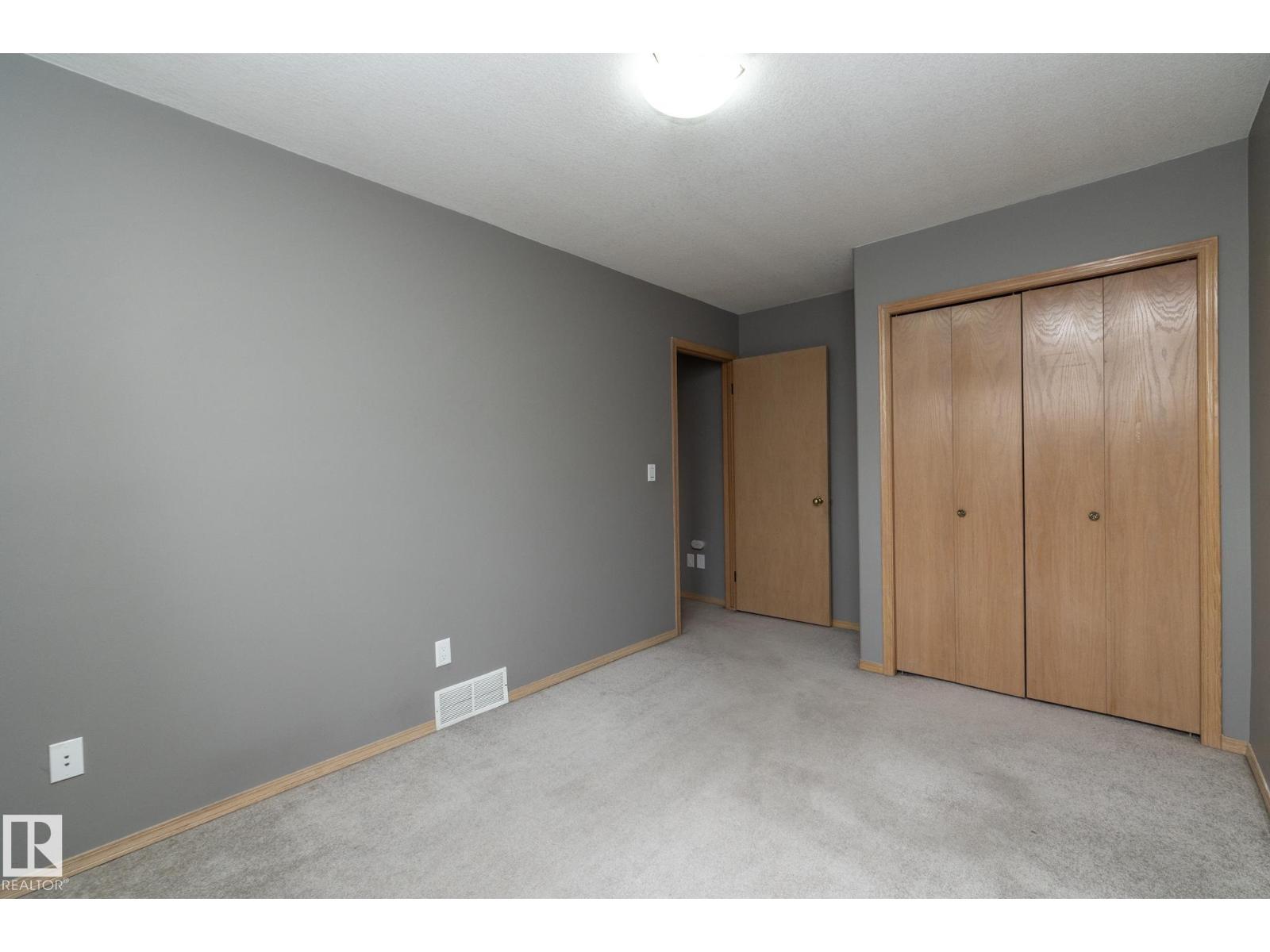 #7 14803 34 St Nw Property Photo 33