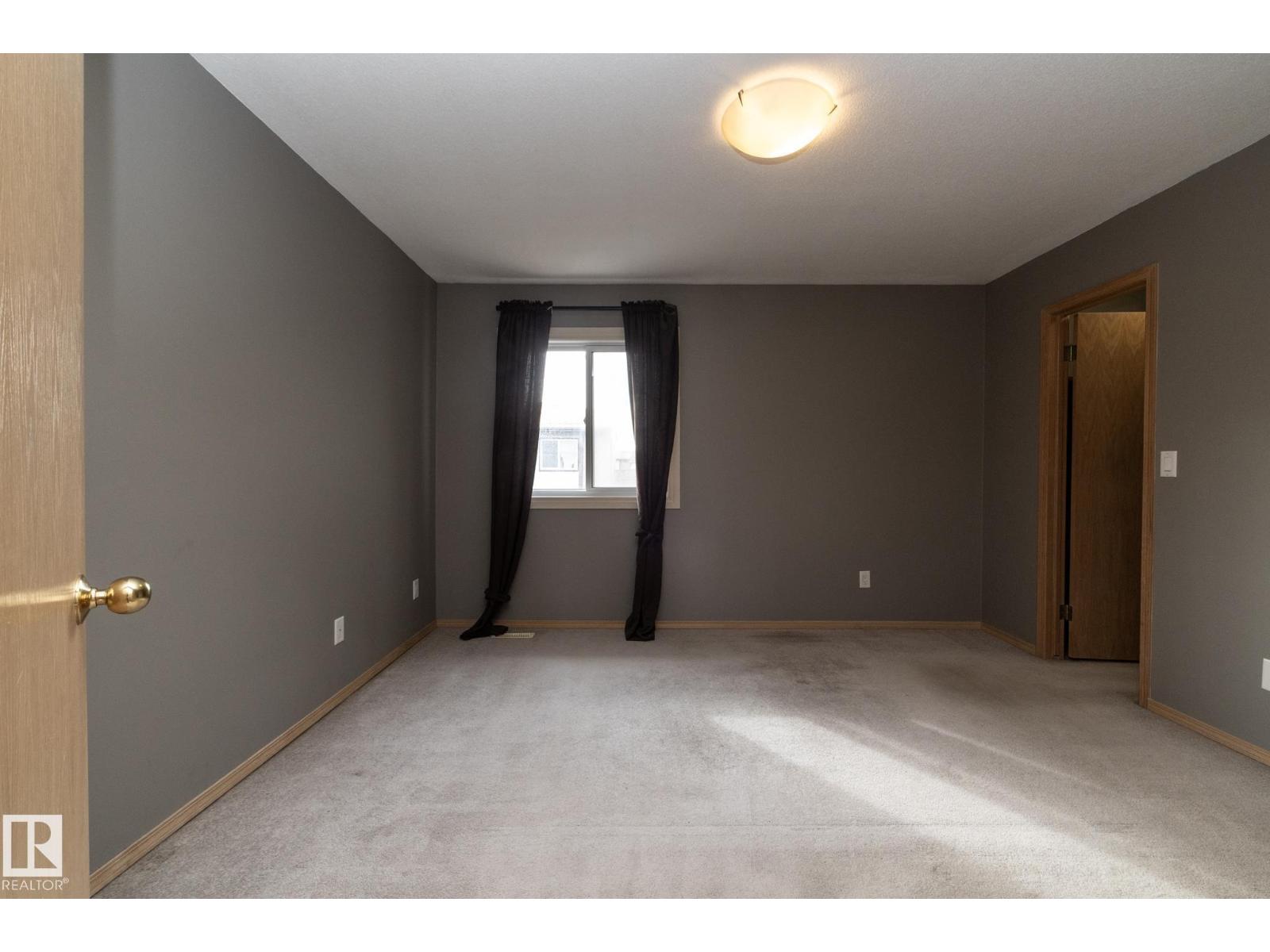 #7 14803 34 St Nw Property Photo 35
