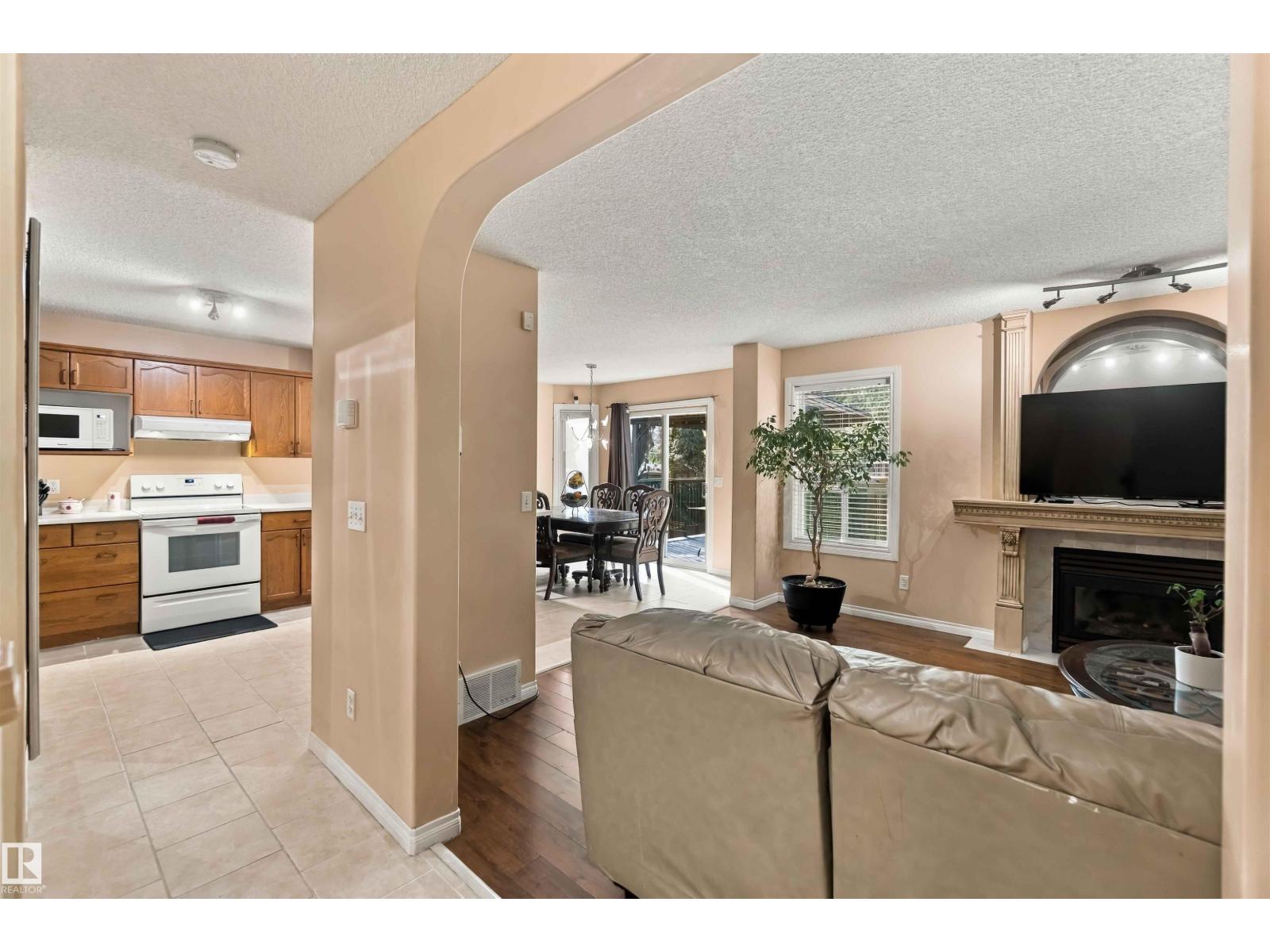 50 Westwood Wy Property Photo 10