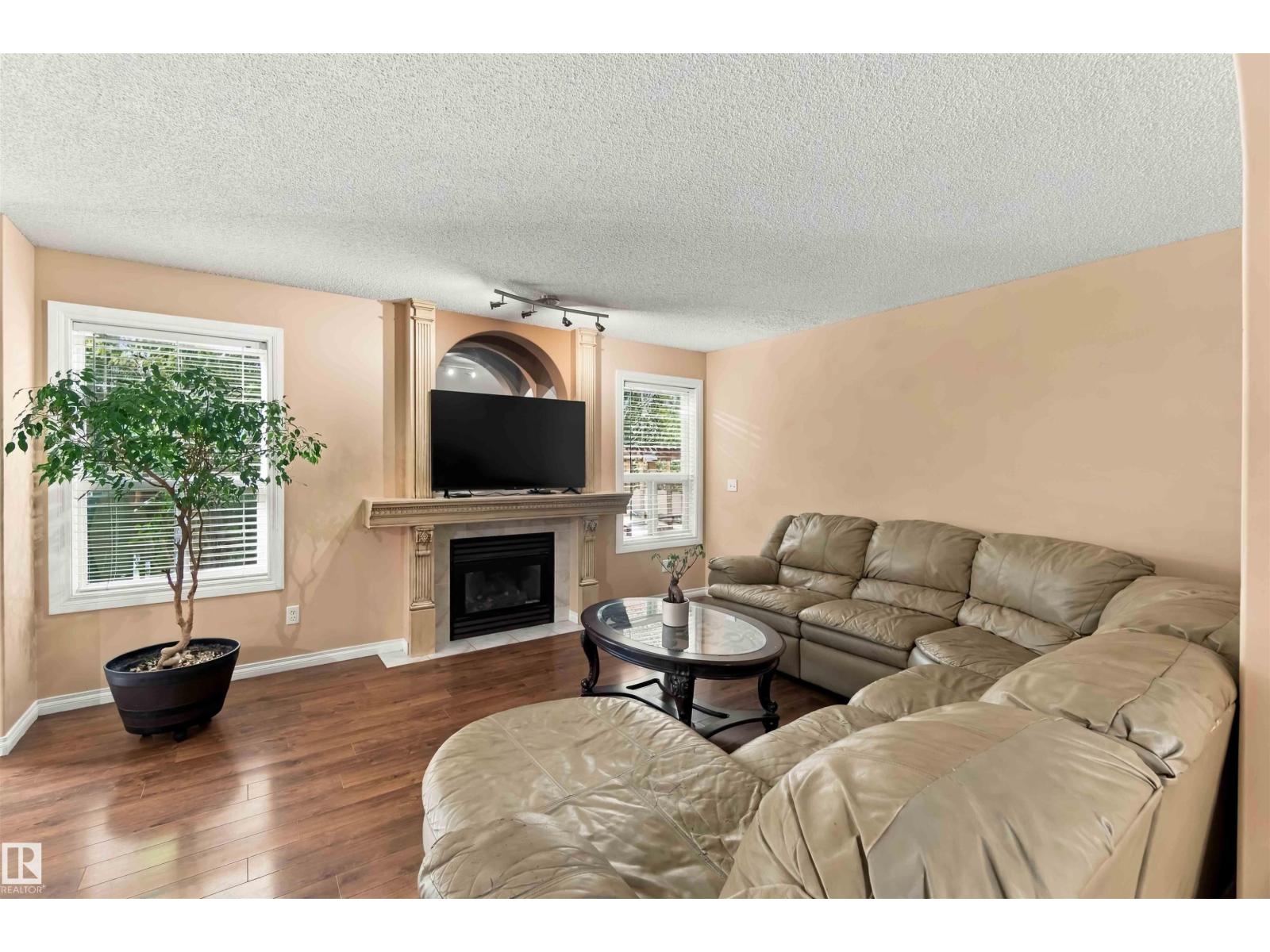 50 Westwood Wy Property Photo 14