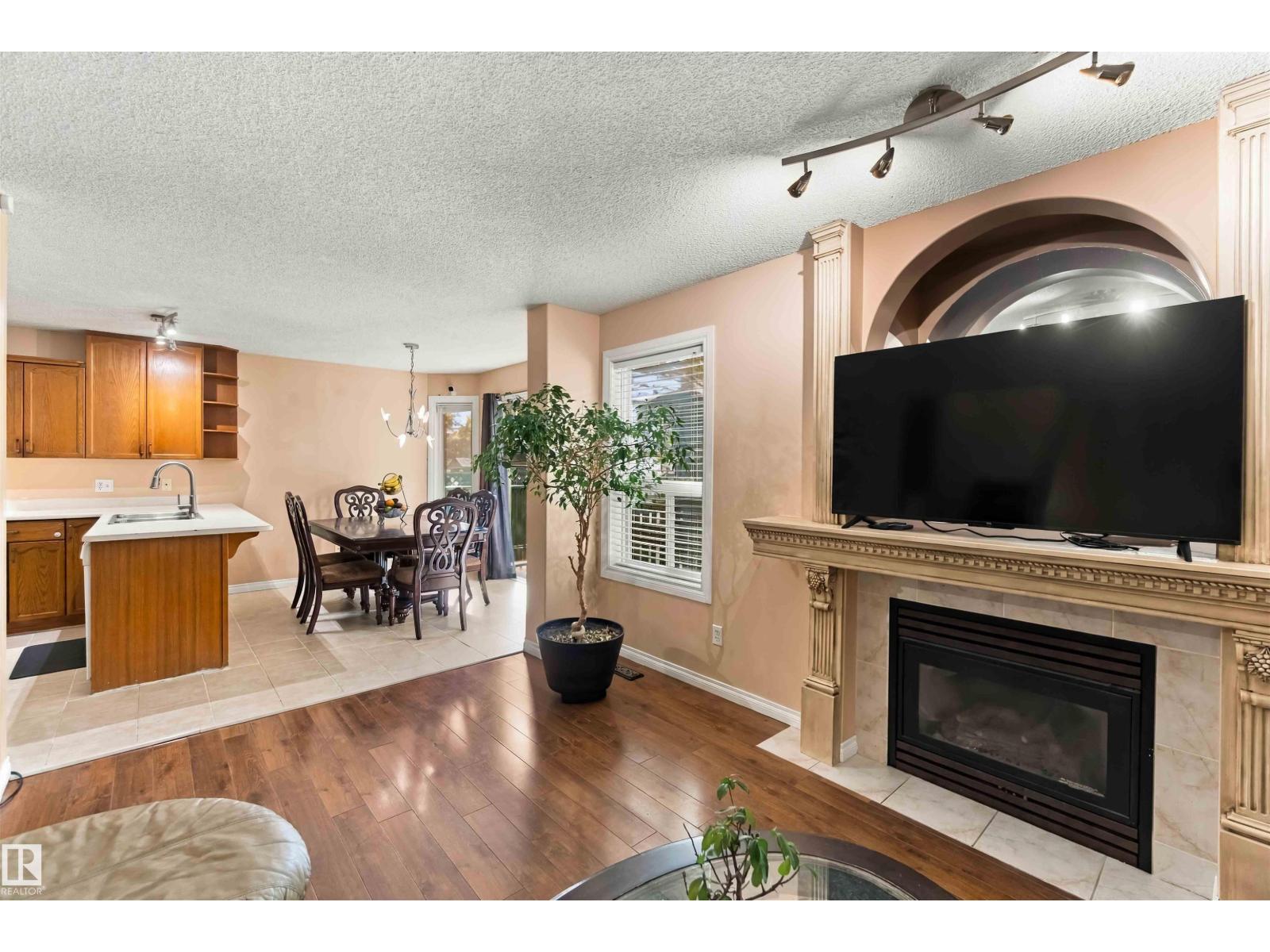 50 Westwood Wy Property Photo 16