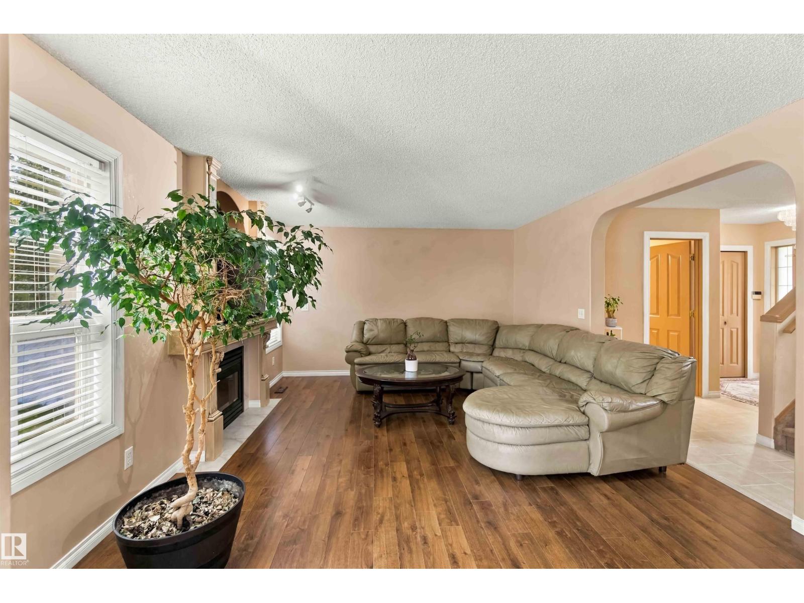 50 Westwood Wy Property Photo 18