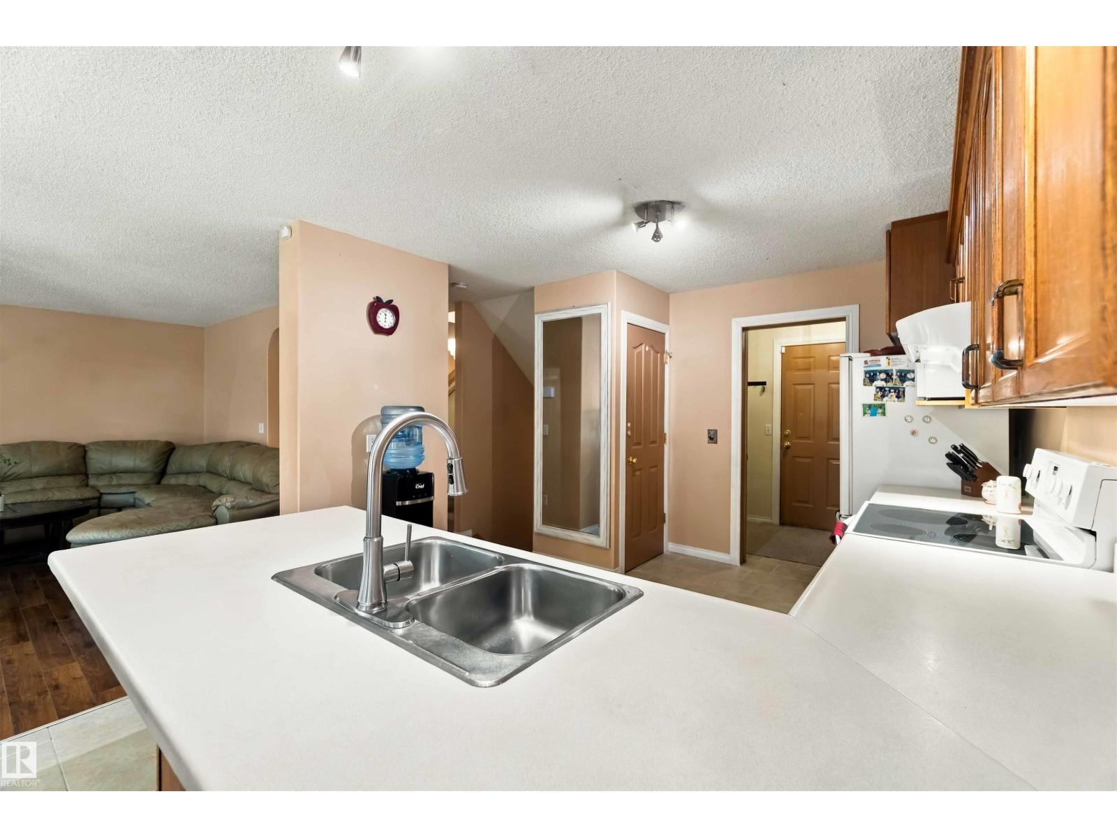 50 Westwood Wy Property Photo 24