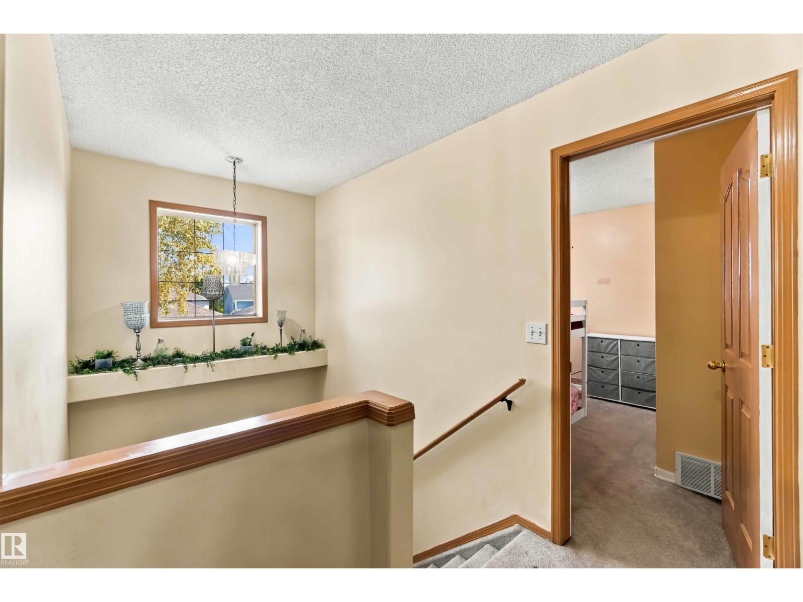 50 Westwood Wy Property Photo 32