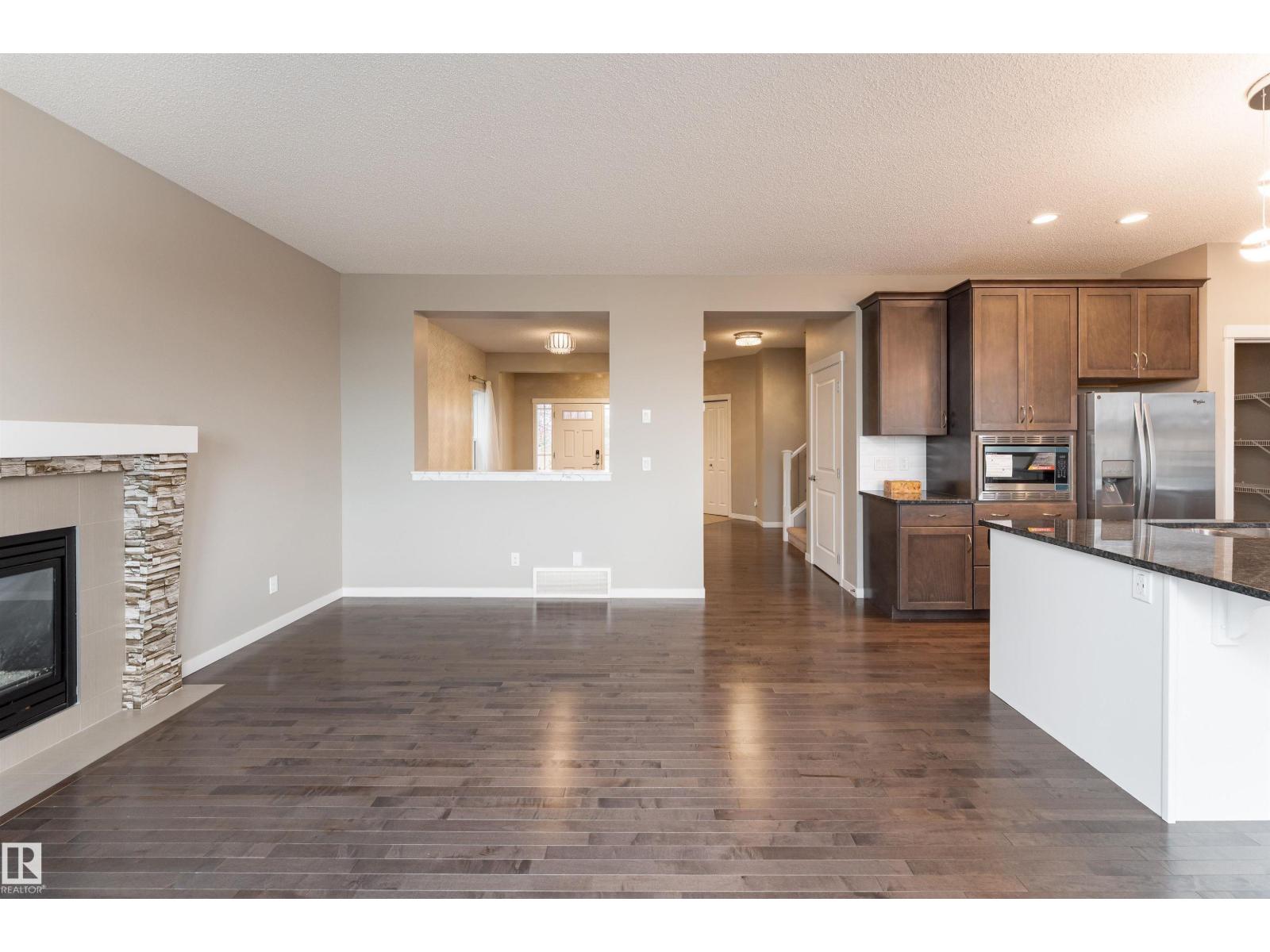 17523 56 St Nw Property Photo 6