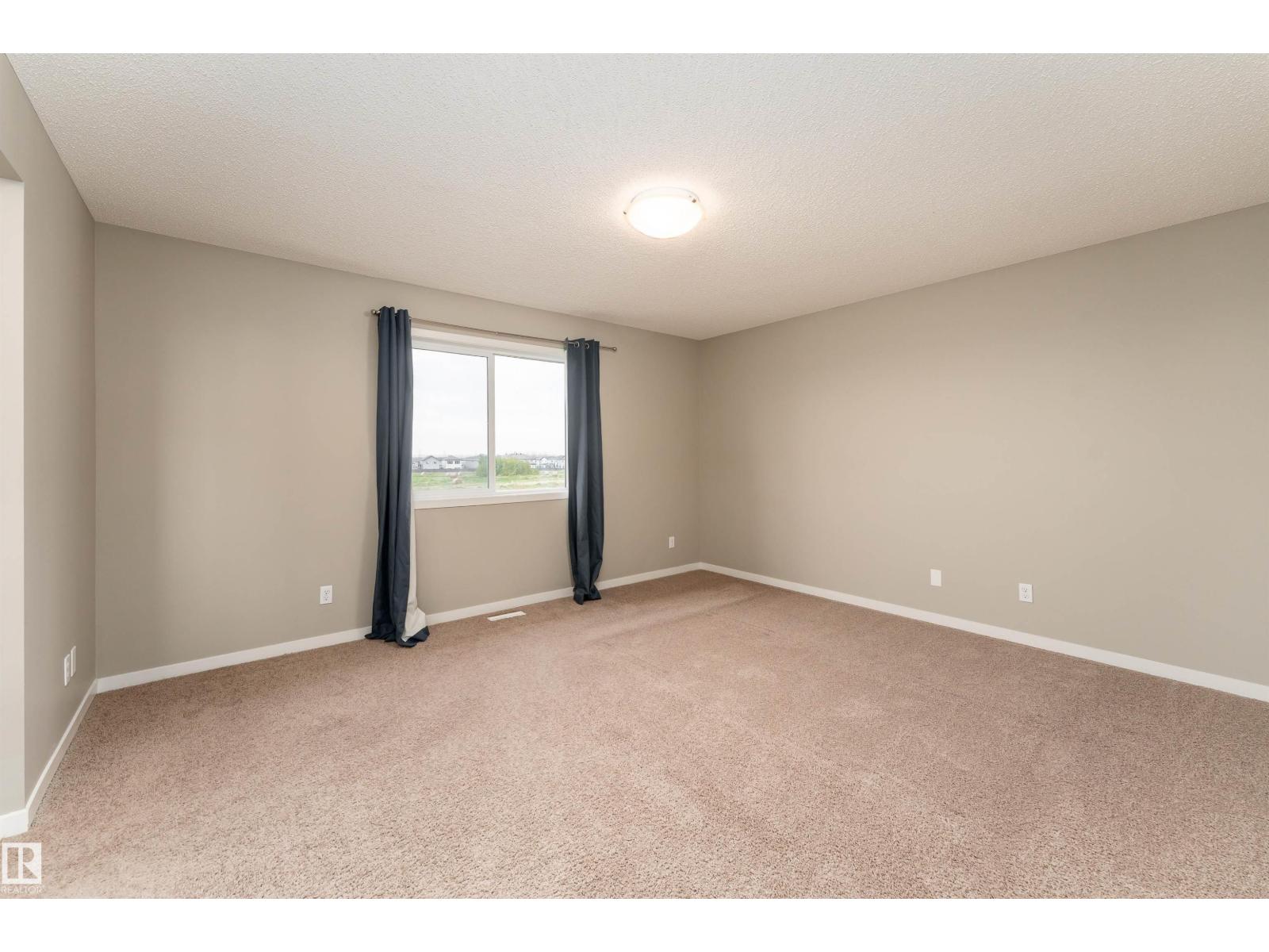 17523 56 St Nw Property Photo 23