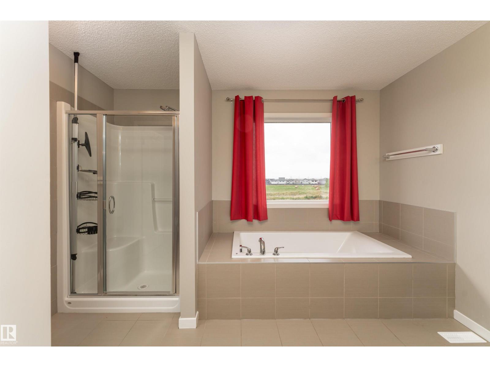 17523 56 St Nw Property Photo 27