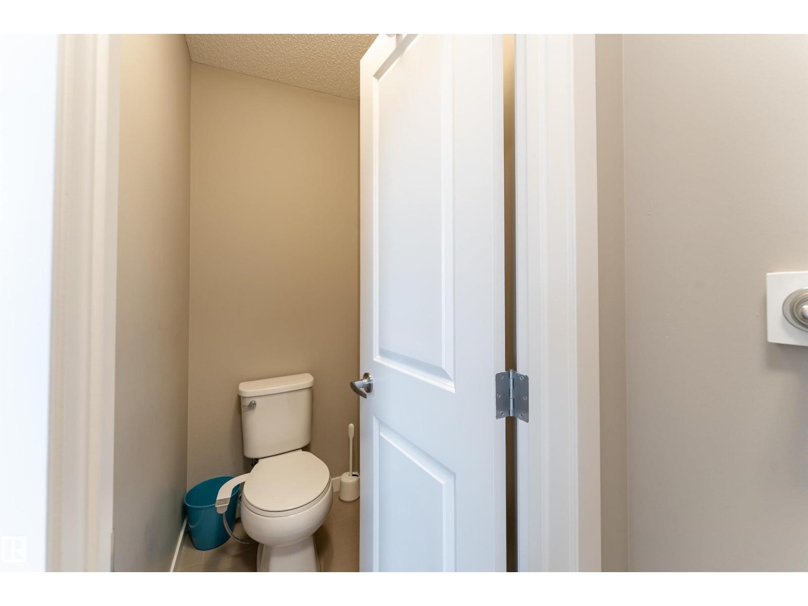 17523 56 St Nw Property Photo 28