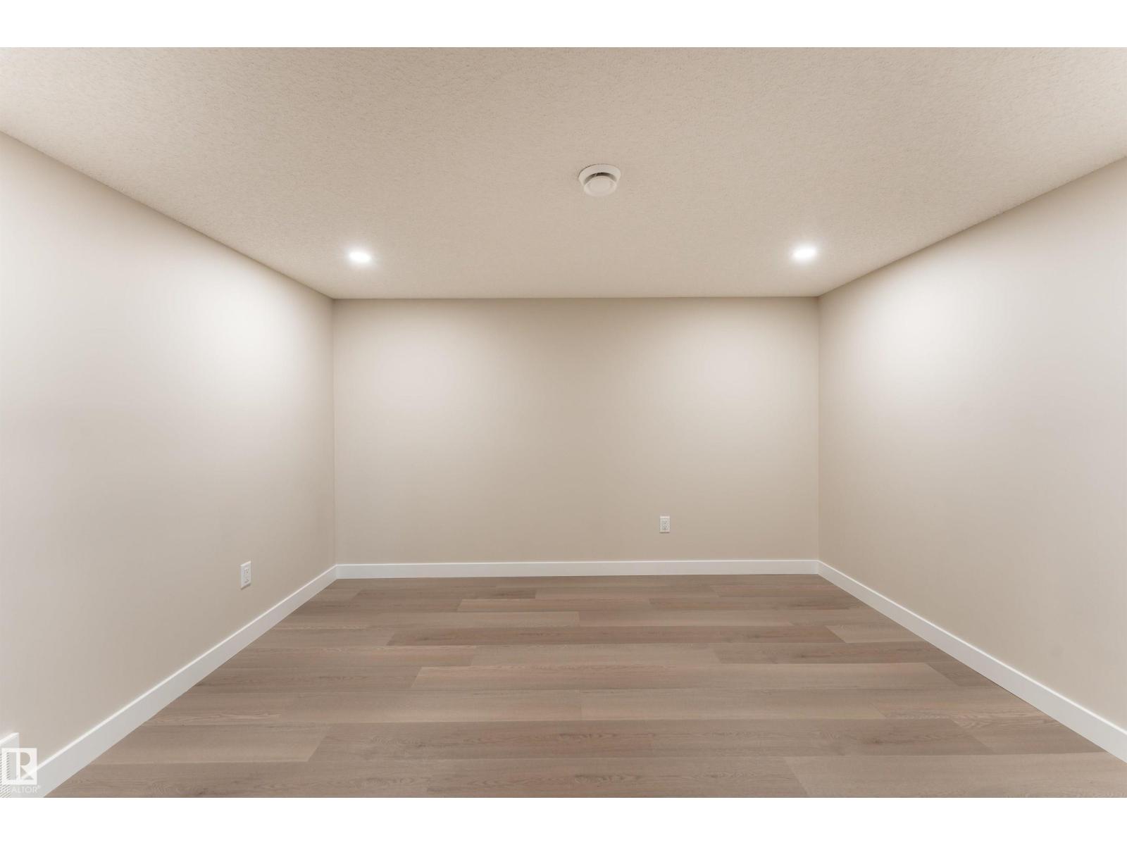 17523 56 St Nw Property Photo 37