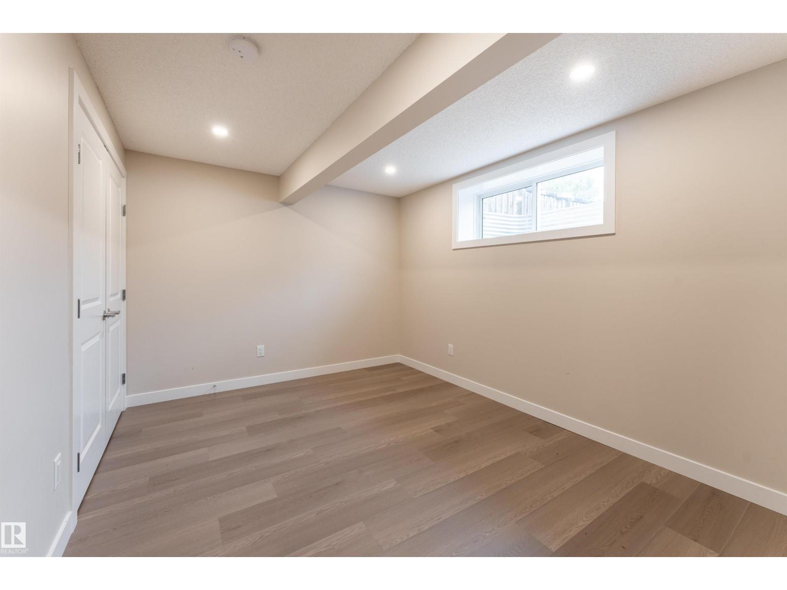 17523 56 St Nw Property Photo 42