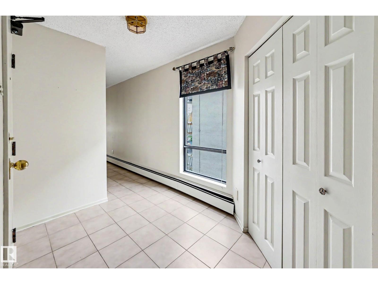 #3 9734 111 St Nw Property Photo 7
