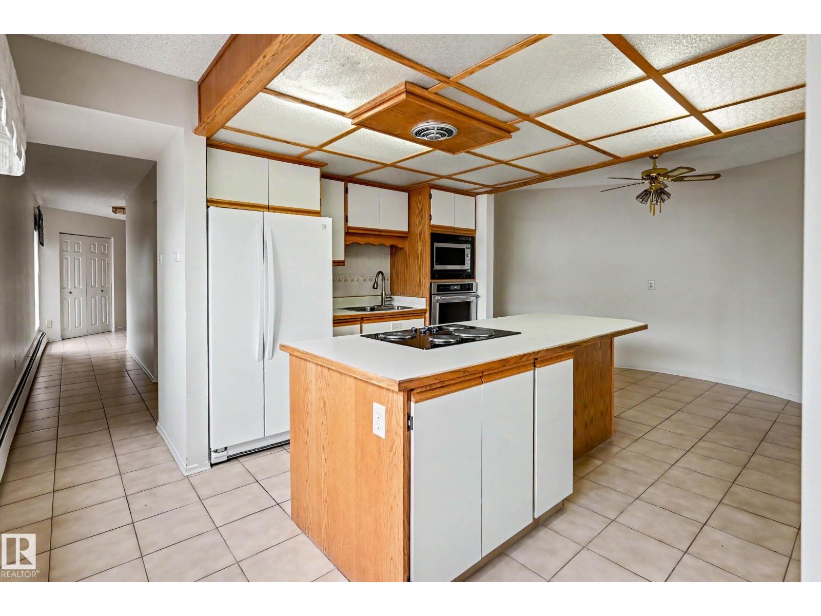 #3 9734 111 St Nw Property Photo 9