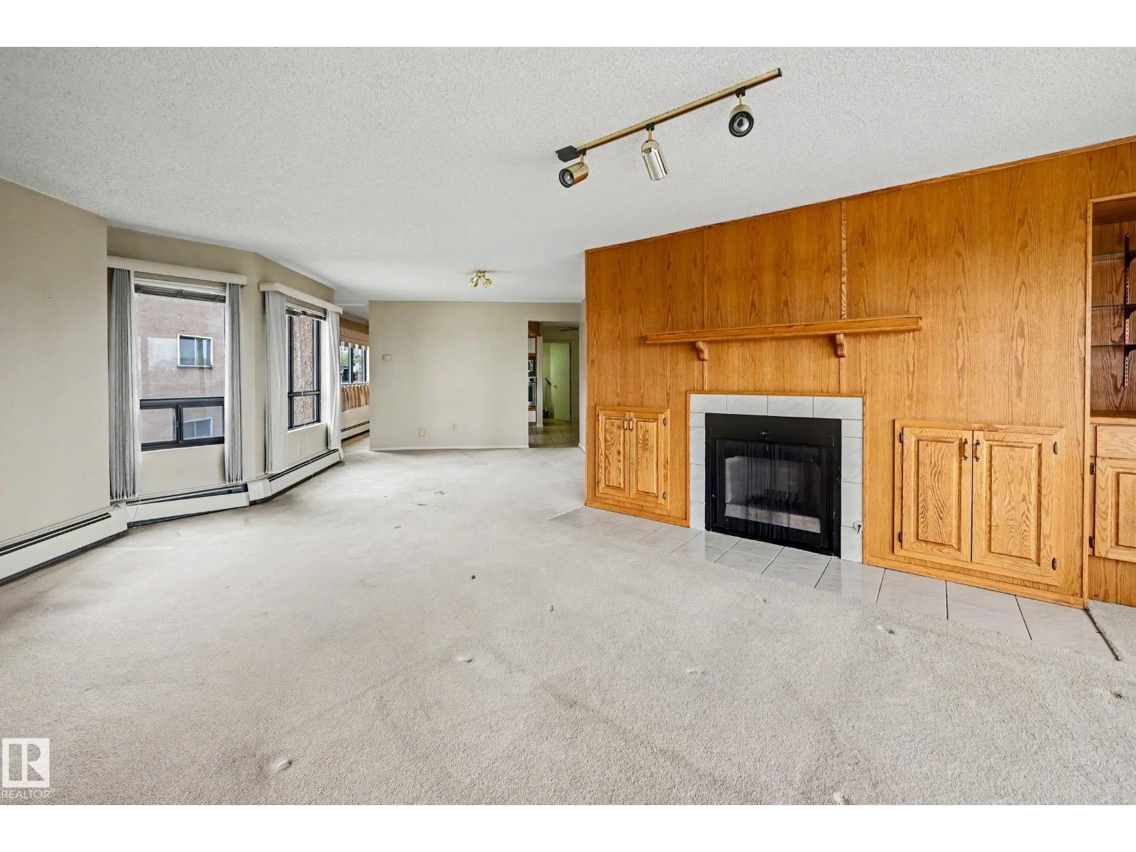 #3 9734 111 St Nw Property Photo 19
