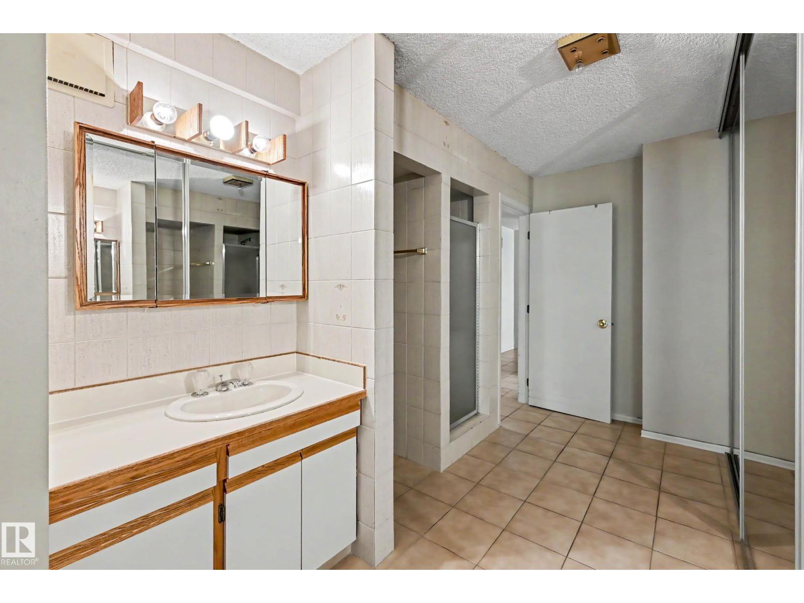 #3 9734 111 St Nw Property Photo 26