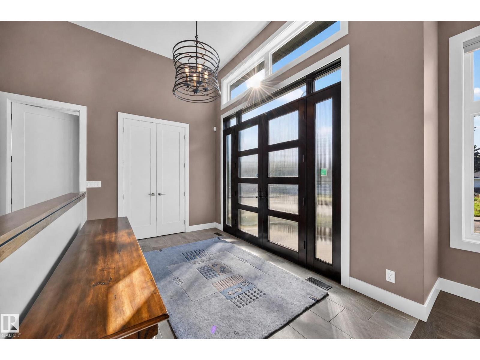14606 95 Av Nw Property Photo 2