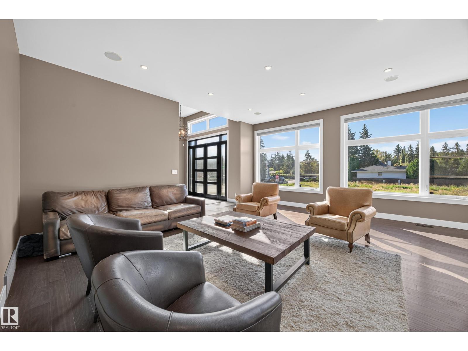 14606 95 Av Nw Property Photo 6