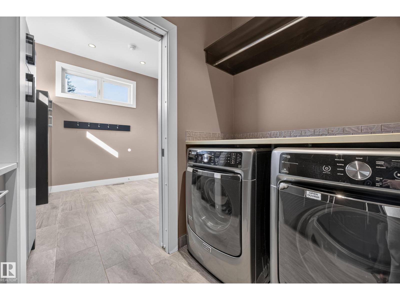 14606 95 Av Nw Property Photo 24