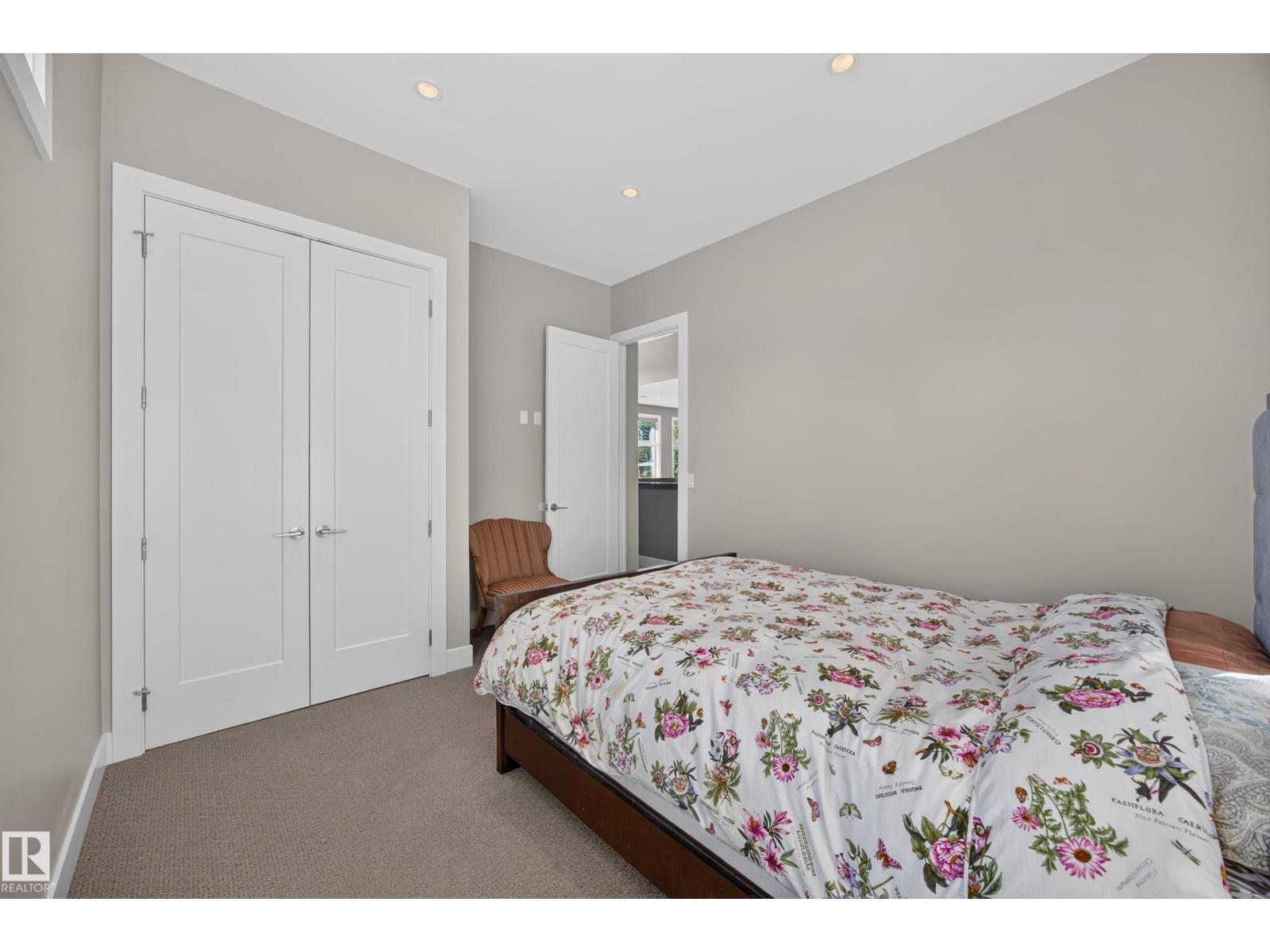 14606 95 Av Nw Property Photo 34
